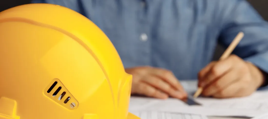 Yargıtay 7. Hukuk Dairesi Kararı - İşçinin İradesi Fesada Uğratılarak İşverence İstifa Dilekçesi Alınması Durumunda da İstifaya Geçerlilik Tanınması Doğru Olmaz!