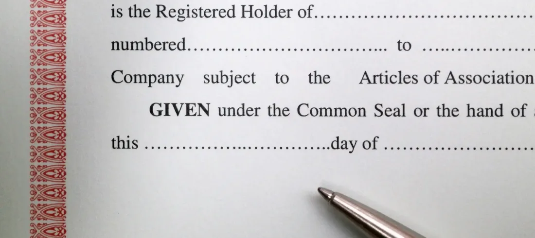 Yargıtay 12. Hukuk Dairesi - Borçlunun Meskeniyet Şikayetinde Bulunduğu Taşınmaza, Tapuda Haciz Şerhinin İşlendiği, Borçluya Davetiye Tebliğ Edilmediği, Kıymet Takdirine Dair Keşfin Yapıldığı Dosyadaki Bilirkişi Raporundan Görülmüş Olup, Borçlunun Hacizden En Erken Bu Tarihte Haberdar Olduğu Anlaşılmakla, Yapılan Meskeniyet Şikayetinin Süresinde Olduğunun Kabulü Gerekir.