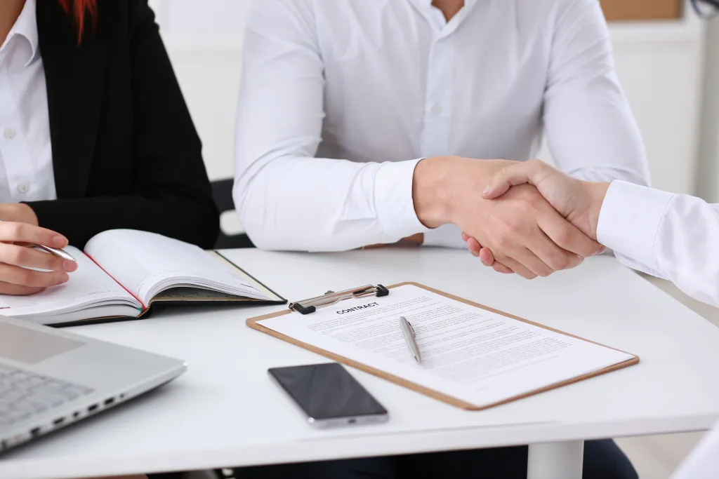 İşçi, İş Sözleşmesinde İmzası Bulunmayan Sayfalarda Yer Alan Sözleşme Hükümleriyle Bağlı Değildir